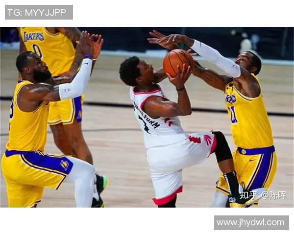 重庆篮球队荣登全国篮球团队协作排行榜第十名展现团队精神与实力 重庆篮球队荣登全国篮球团队协作排行榜第十名展现团队精神与实力