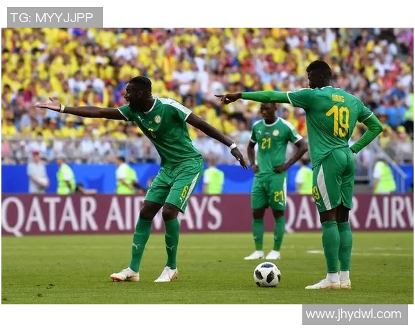 足球明星在团队中是否会遭遇排挤现象的深度探讨与分析 足球明星在团队中是否会遭遇排挤现象的深度探讨与分析