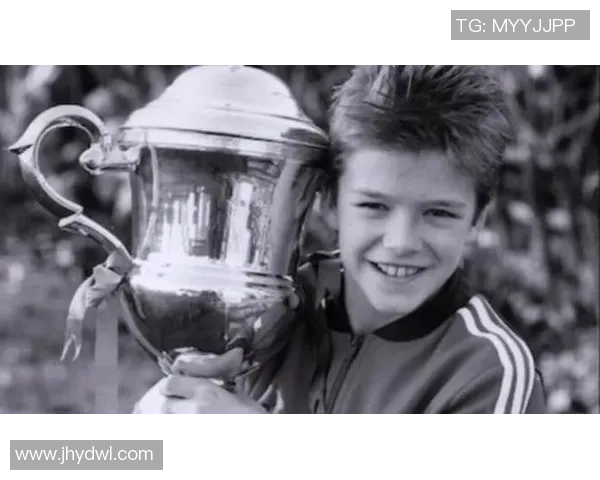 外国光头足球明星的传奇人生与赛场风采探索